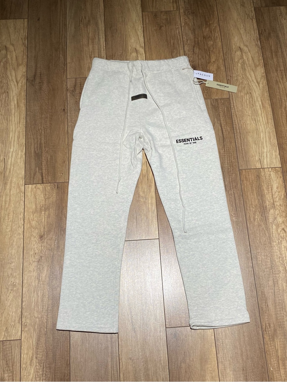 Essentials Fear of God Light Oatmeal Gray Uncuffed Sweatpants Brand New
